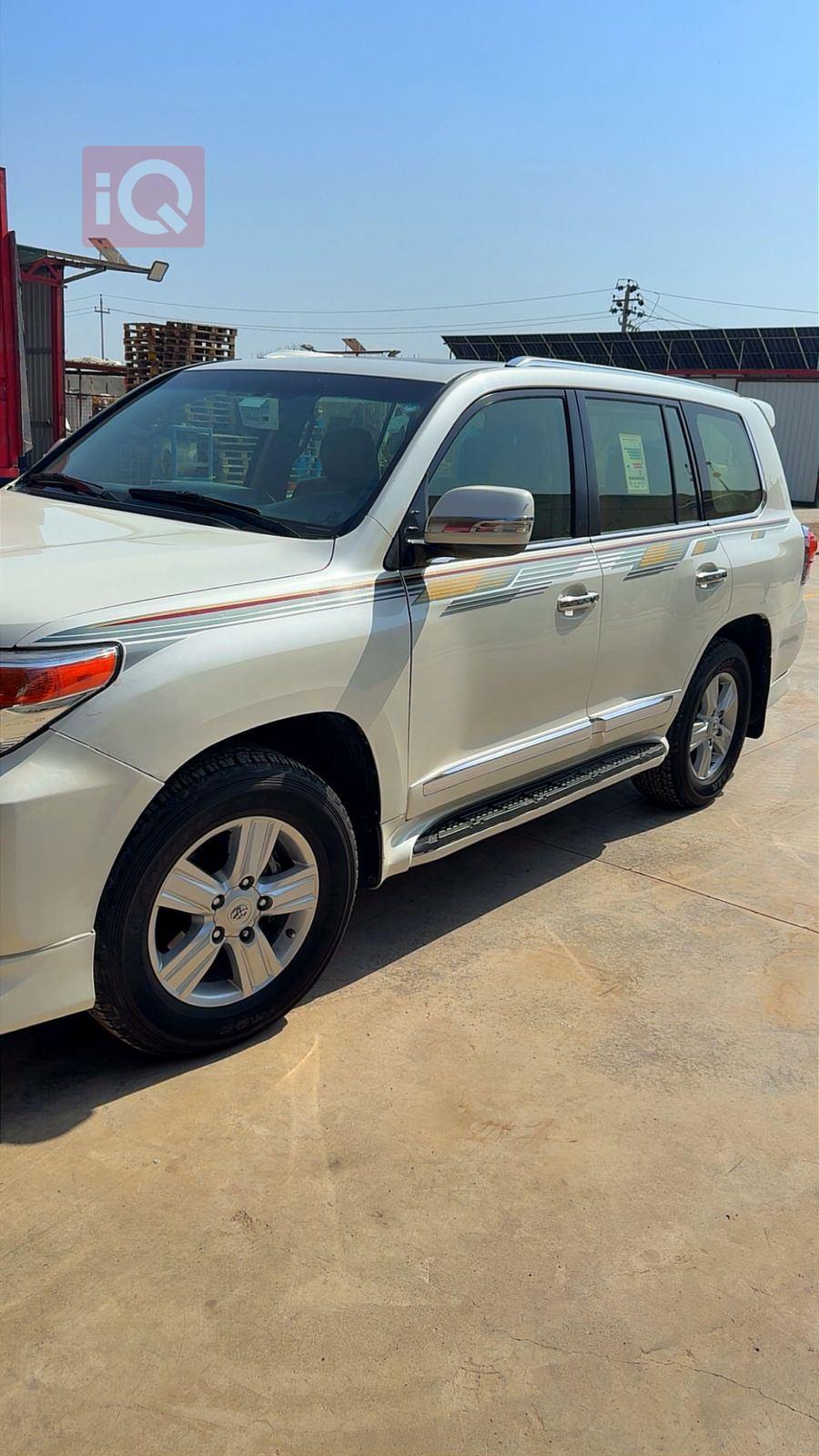 تويوتا لاندكروزر